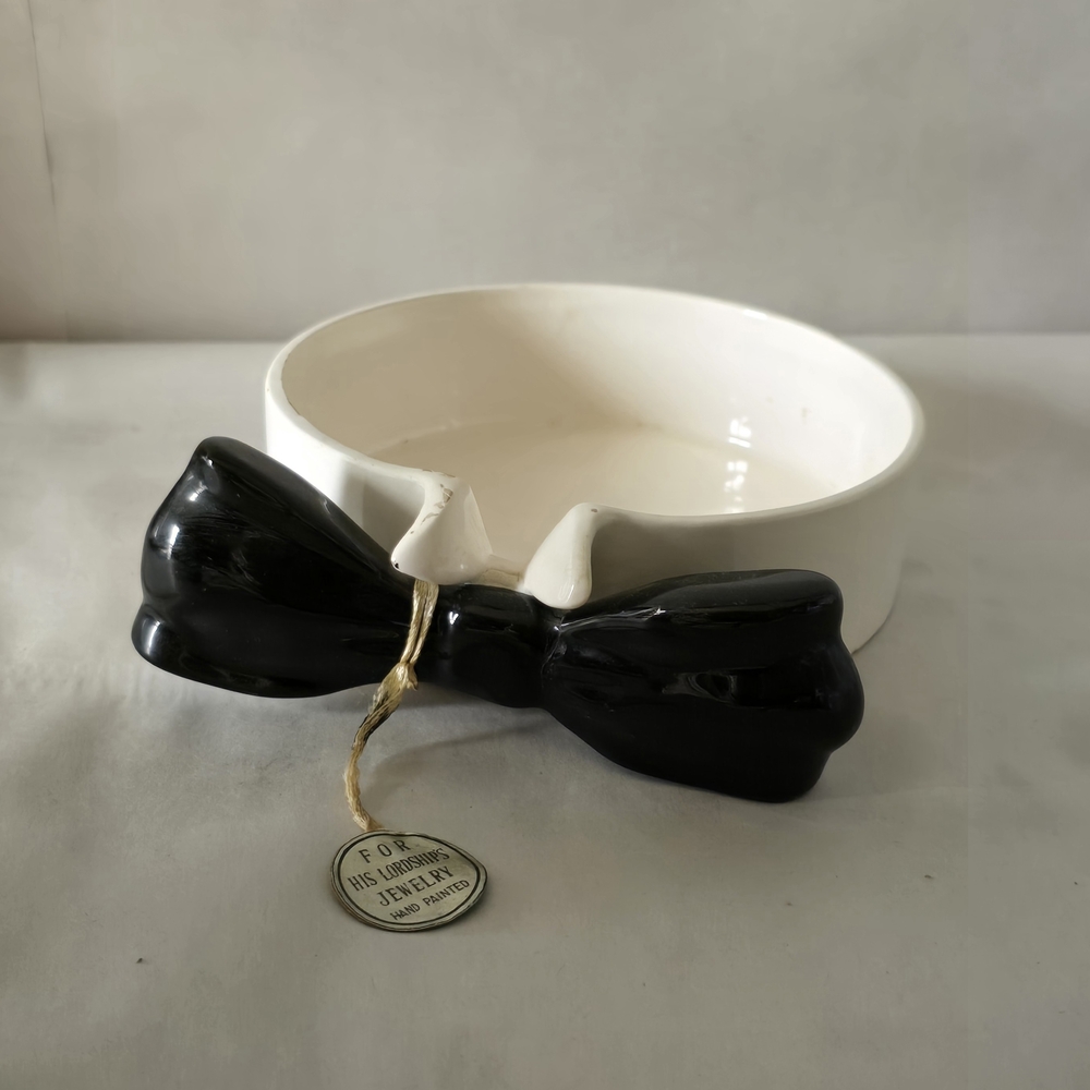 Lefton White Ceramic Ashtray with Black Bow Accent